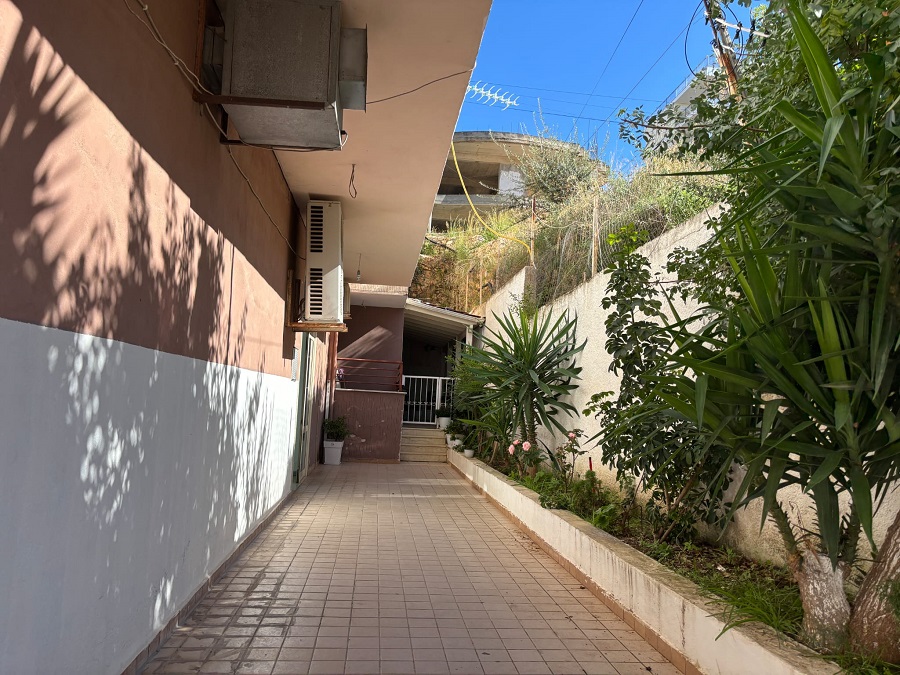 Saranda, 4 seasons